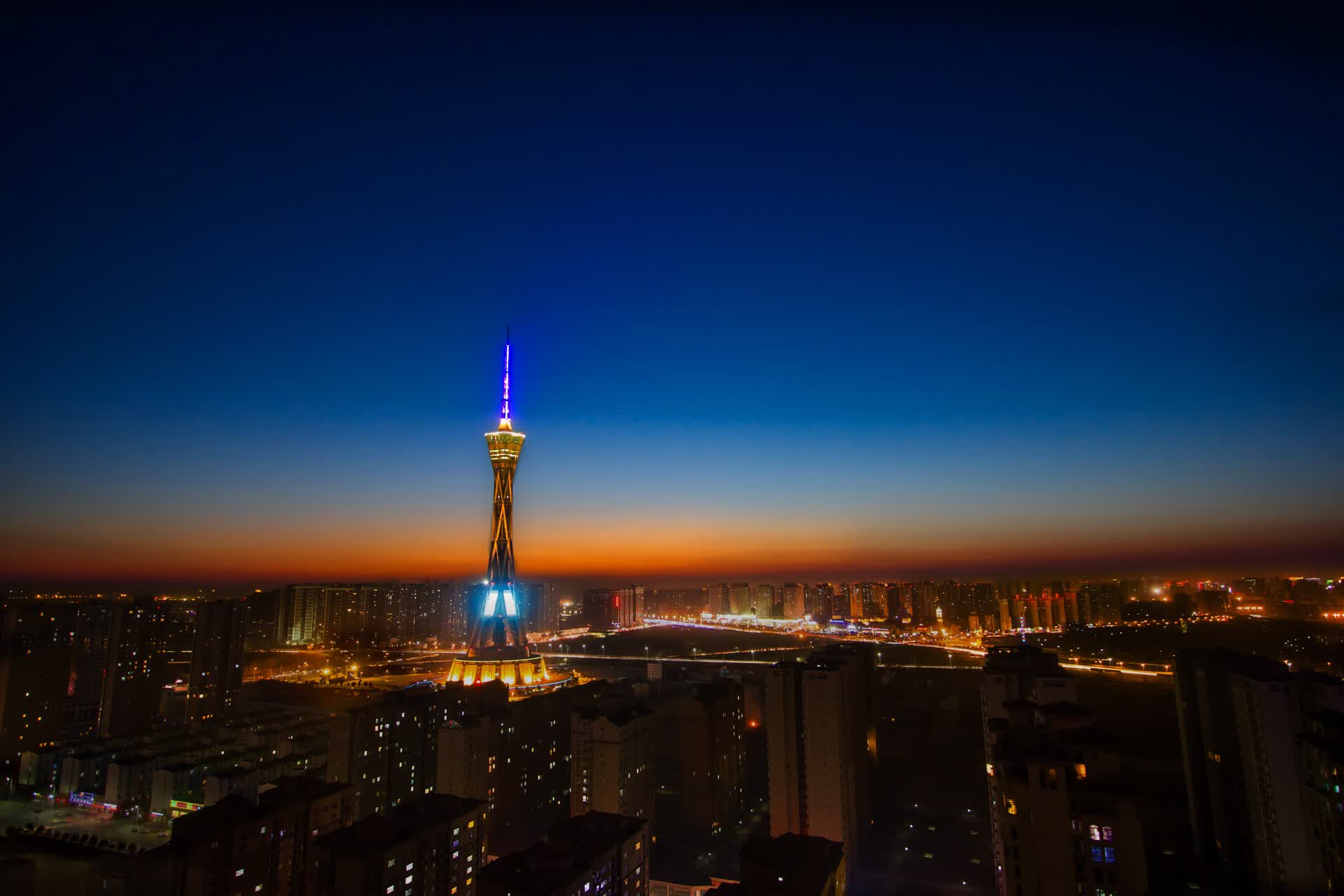 世界保龄球巡回赛城市站青少年观赛日活动举行，保龄球世锦赛